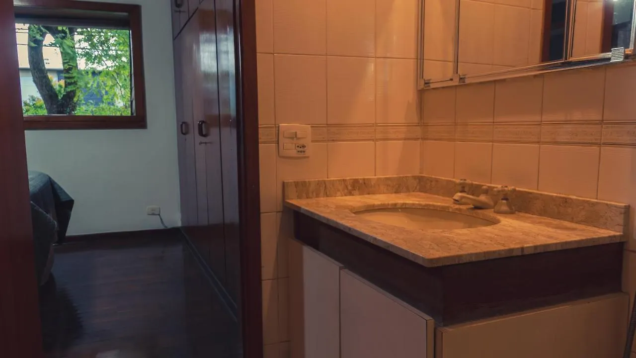 Urbanature Filme & Arte - Comfort Hostel Brooklin São Paulo